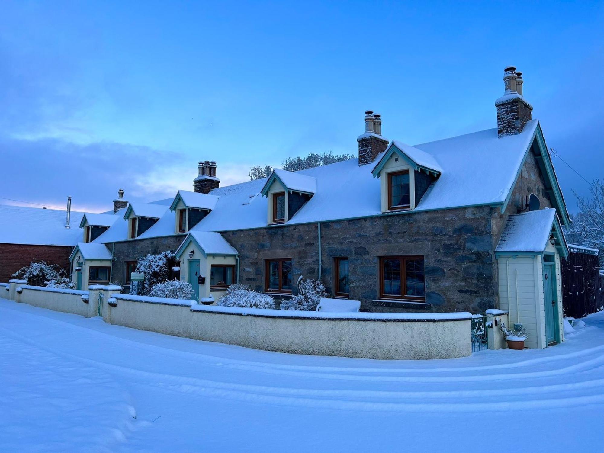 Rosemount Bothy - Highland Cottage Garve Exterior foto